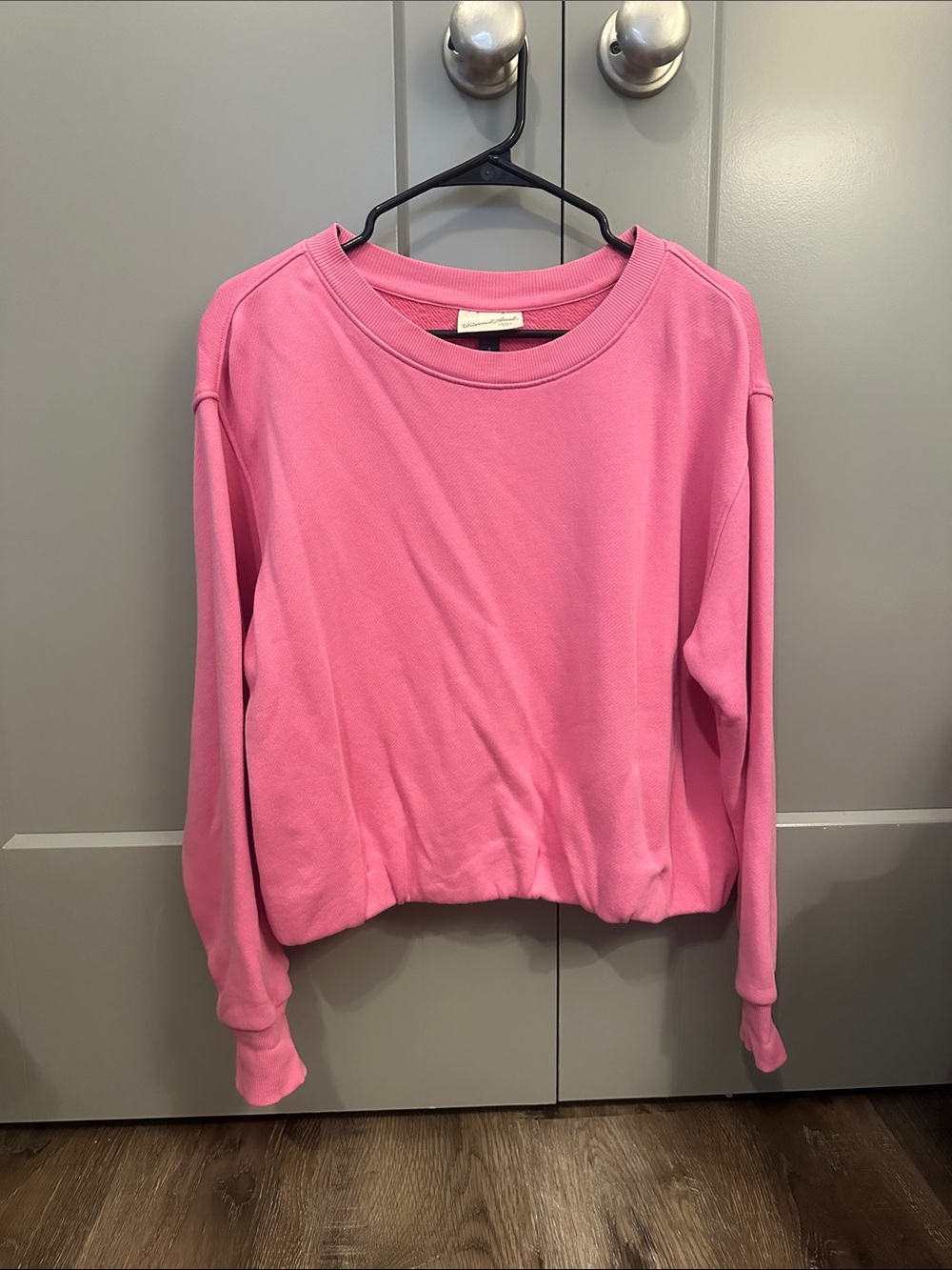 Universal Thread Pink Cropped Crewneck Sweatshirt